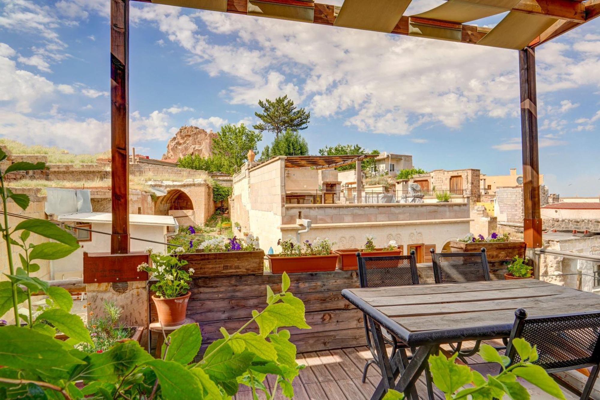 Vasil Cave Hotel Uchisar Exterior photo