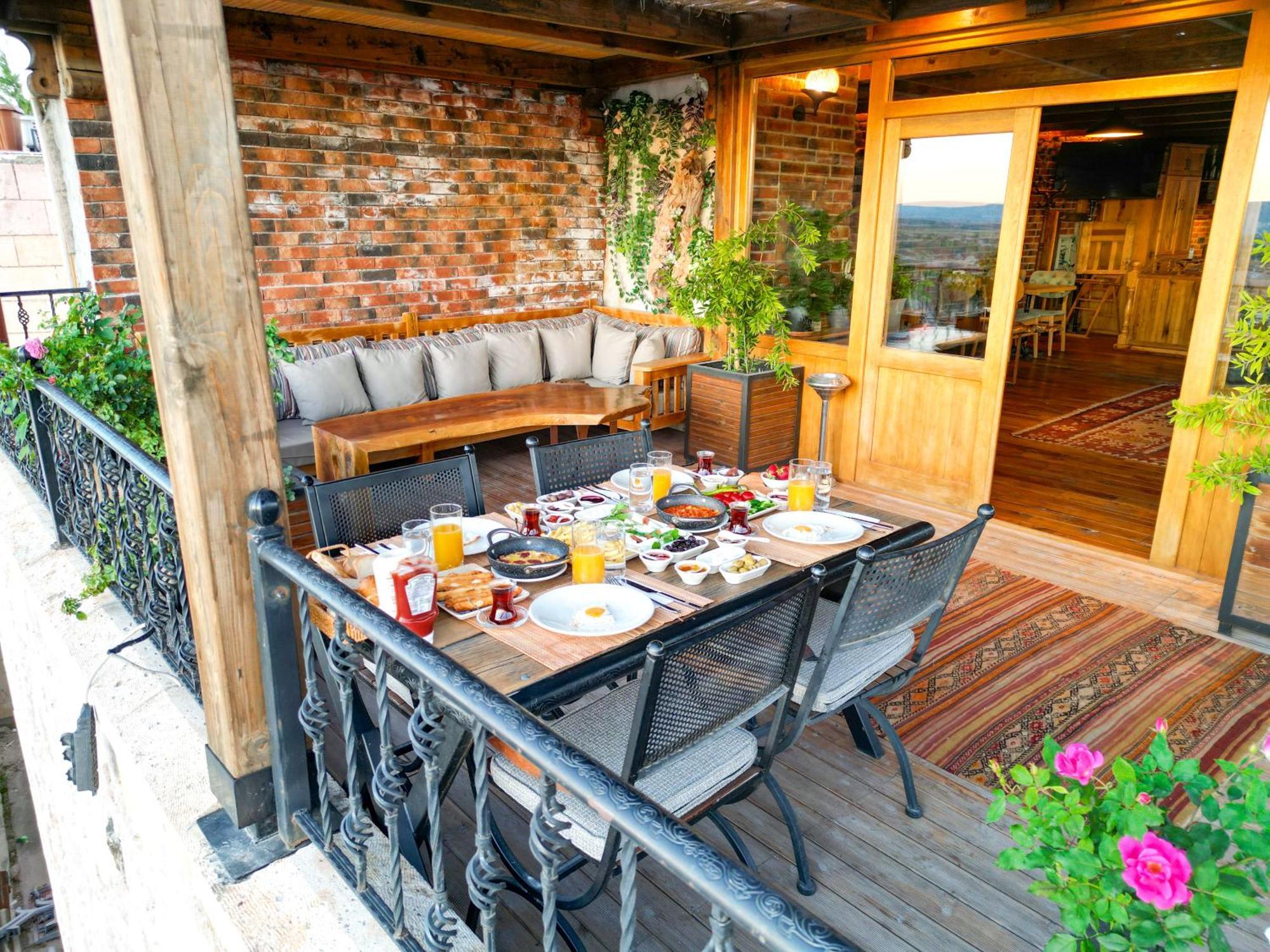 Vasil Cave Hotel Uchisar Exterior photo